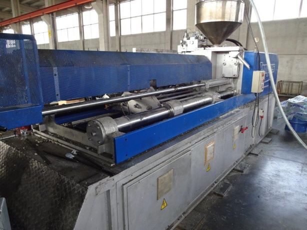 BMB INJECTION MOULDING PRESS MACHINE 1000 TON USED MACHINERY PLASTIC PRESS PRESSA INIEZIONE PLASTICA 1000 TON USATA BMB 0011