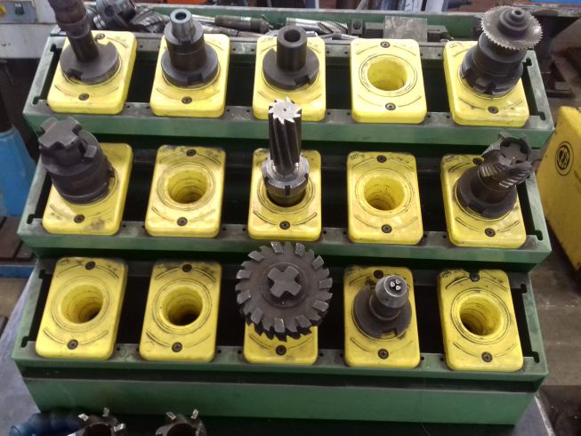 A602 FRESA RAMBAUDI MG3 VISUALIZZATA USATA FRESA UNIVERSALE M3 FRESATRICE MILLING MACHINE USED A602 FRESA RAMBAUDI MG3 VISUALIZZATA USATA FRESA UNIVERSALE M3 FRESATRICE MILLING MACHINE USED