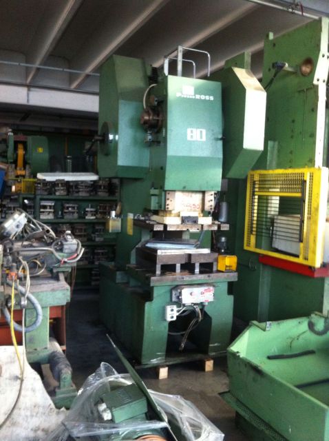 PRESSA ECCENTRICA ROSS 60 80 100 TON USATA MECCANICA MACHINE PRES USED ROS Foto-3241 PRESSA ECCENTRICA ROSS 60 80 100 TON USATA MECCANICA MACHINE PRES USED ROS Foto-3241