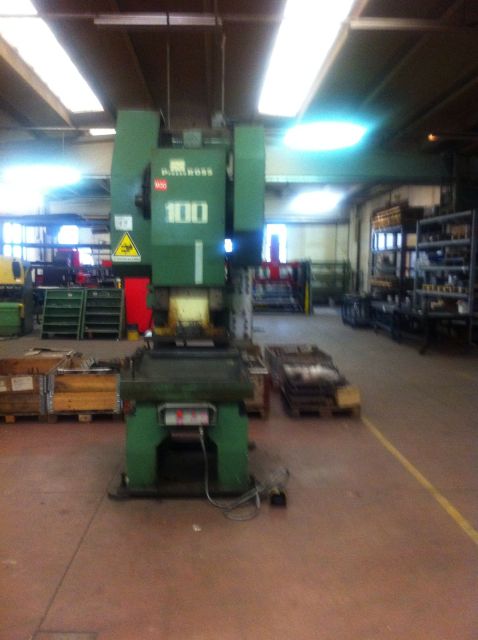PRESSA ECCENTRICA ROSS 60 80 100 TON USATA MECCANICA MACHINE PRES USED ROS PRESSA ECCENTRICA ROSS 60 80 100 TON USATA MECCANICA MACHINE PRES USED ROS