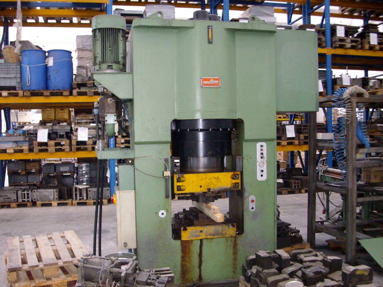 OMB BNN 500 TON PRESSA IDRAULICA CONIATURA USATA HIDRAULIC PRES PRESS MACHINE USED Foto-4551 OMB BNN 500 TON PRESSA IDRAULICA CONIATURA USATA HIDRAULIC PRES PRESS MACHINE USED Foto-4551