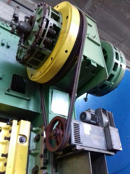 PRESSA ECCENTRICA 400 TON MECCANICA USATA USED PRES ERFURT 400 TON MACHINE PRESS 400 TON A DOPPIO MONTANTE A QUATTRO MONTANTI STAMPING PRESS FORGING PRESSA ECCENTRICA 400 TON MECCANICA USATA USED PRES ERFURT 400 TON MACHINE PRESS 400 TON A DOPPIO MONTANTE A QUATTRO MONTANTI STAMPING PRESS FORGING