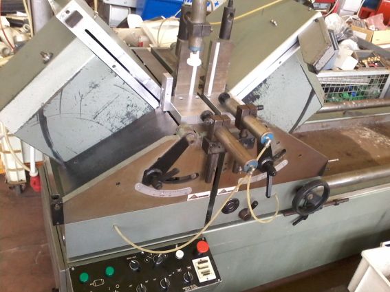 SEGATRICE TRONCATRICE EMMEGI MG MODELLO TRD 450 A ALLUMINIO USATA SAWING USED MACHINE MACHINERY SEGATRICE TRONCATRICE EMMEGI MG MODELLO TRD 450 A ALLUMINIO USATA SAWING USED MACHINE MACHINERY