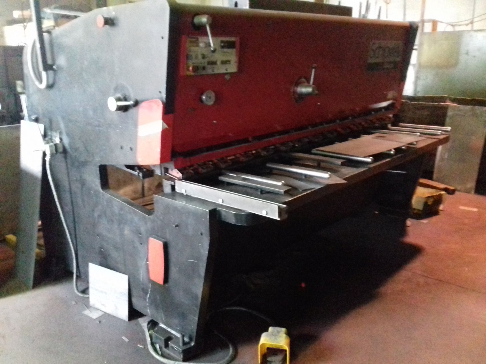 CESOIA SCHIAVI IDRAULICA 2500 X 8 mm USATA USED HYDRAULIC 3000 CESOIA SCHIAVI IDRAULICA 2500 X 8 mm USATA USED HYDRAULIC 3000