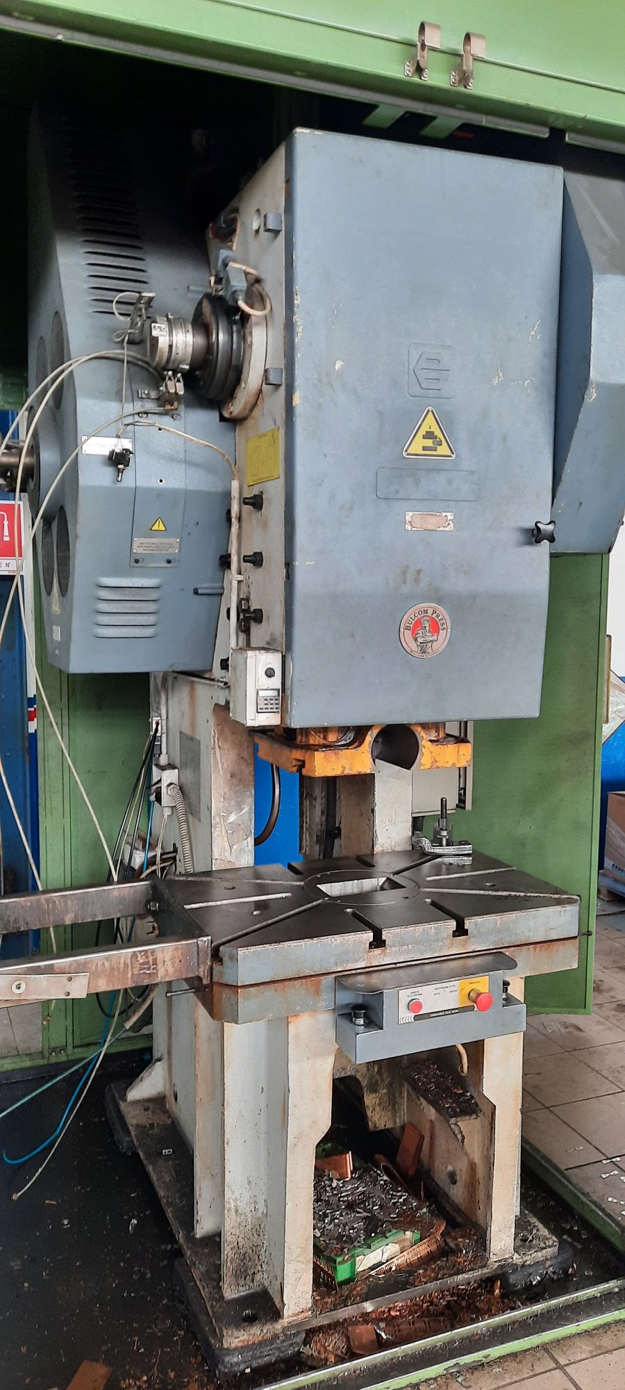 A155 PRESSA BULCOM MECCANICA 60 TON USATA ECCENTRICA USED ECCENTRIC PRESS 60 TON MECHANICAL STAMPING PRES 63 TON A155 PRESSA BULCOM MECCANICA 60 TON USATA ECCENTRICA USED ECCENTRIC PRESS 60 TON MECHANICAL STAMPING PRES 63 TON