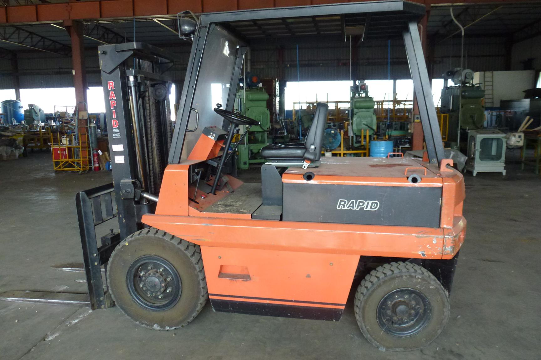 AG141 CARRELLO ELEVATORE 50 q USATO MILETTO ELETTRICO BATTERIA USATO FORKLIFT 50 q USED KOMATSU ELECTRIC BATTERY AG141 CARRELLO ELEVATORE 50 q USATO MILETTO ELETTRICO BATTERIA USATO FORKLIFT 50 q USED KOMATSU ELECTRIC BATTERY