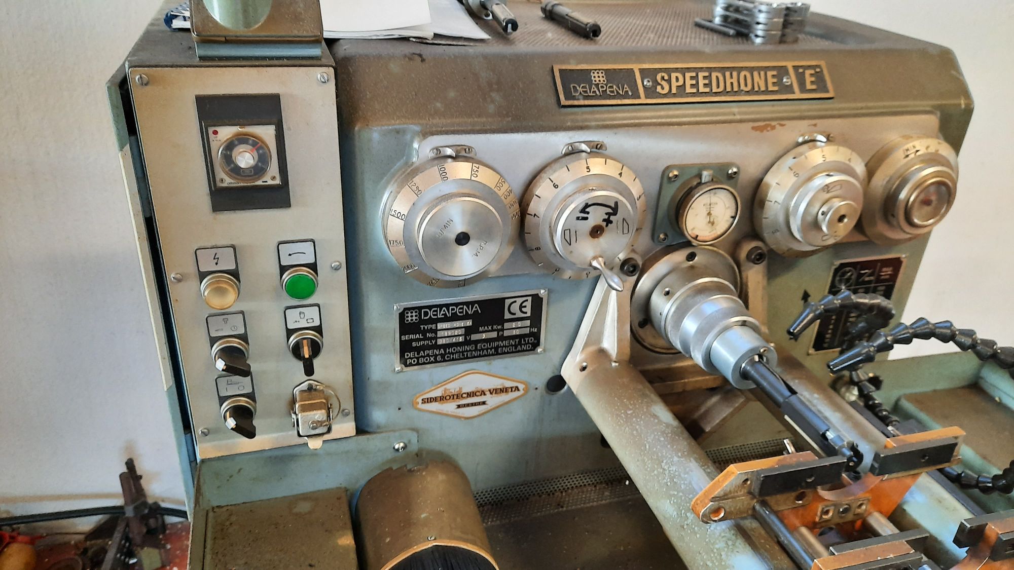 USED DELAPENA SPEEDHONE EA USATA SPEED HONE HONING EQUIPMENT USED ALESATRICE LAPPATRICE FOTO-AB2255 USED DELAPENA SPEEDHONE EA USATA SPEED HONE HONING EQUIPMENT USED ALESATRICE LAPPATRICE FOTO-AB2255