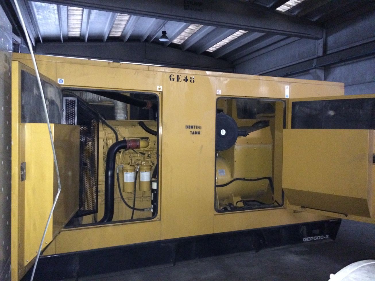 BC131 GENERATOR PERKINS 500 KW USED GENERATORE PERKINS 500 KW USATO SERIE 2500 BC131 GENERATOR PERKINS 500 KW USED GENERATORE PERKINS 500 KW USATO SERIE 2500