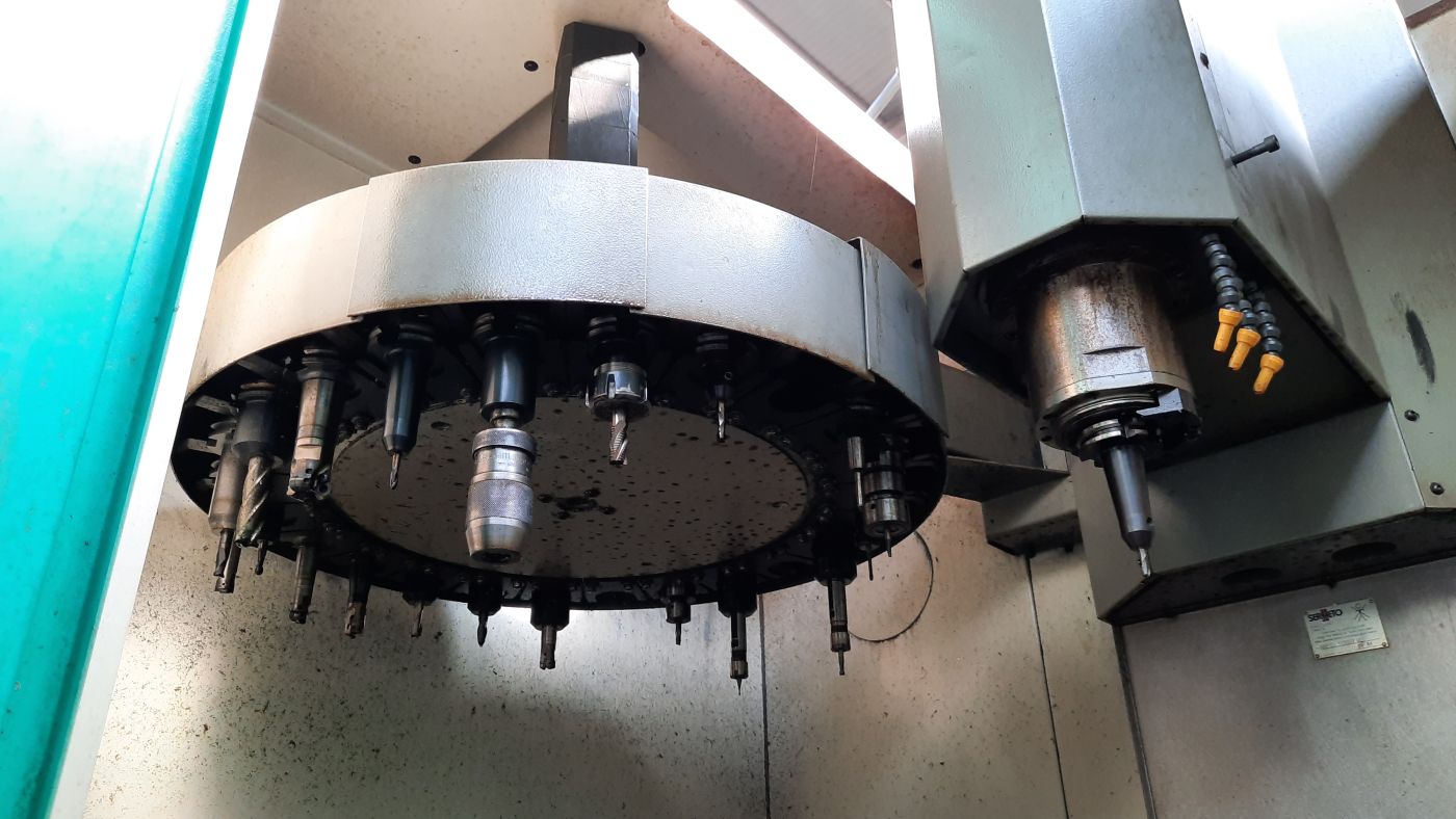 DECKEL MAHO GMBH DMC 63V USATO USED CENTRO DI LAVORO USED CNC MACHINING CENTER CNC VERTICAL MILLING MACHINE AB112 DECKEL MAHO GMBH DMC 63V USATO USED CENTRO DI LAVORO USED CNC MACHINING CENTER CNC VERTICAL MILLING MACHINE AB112