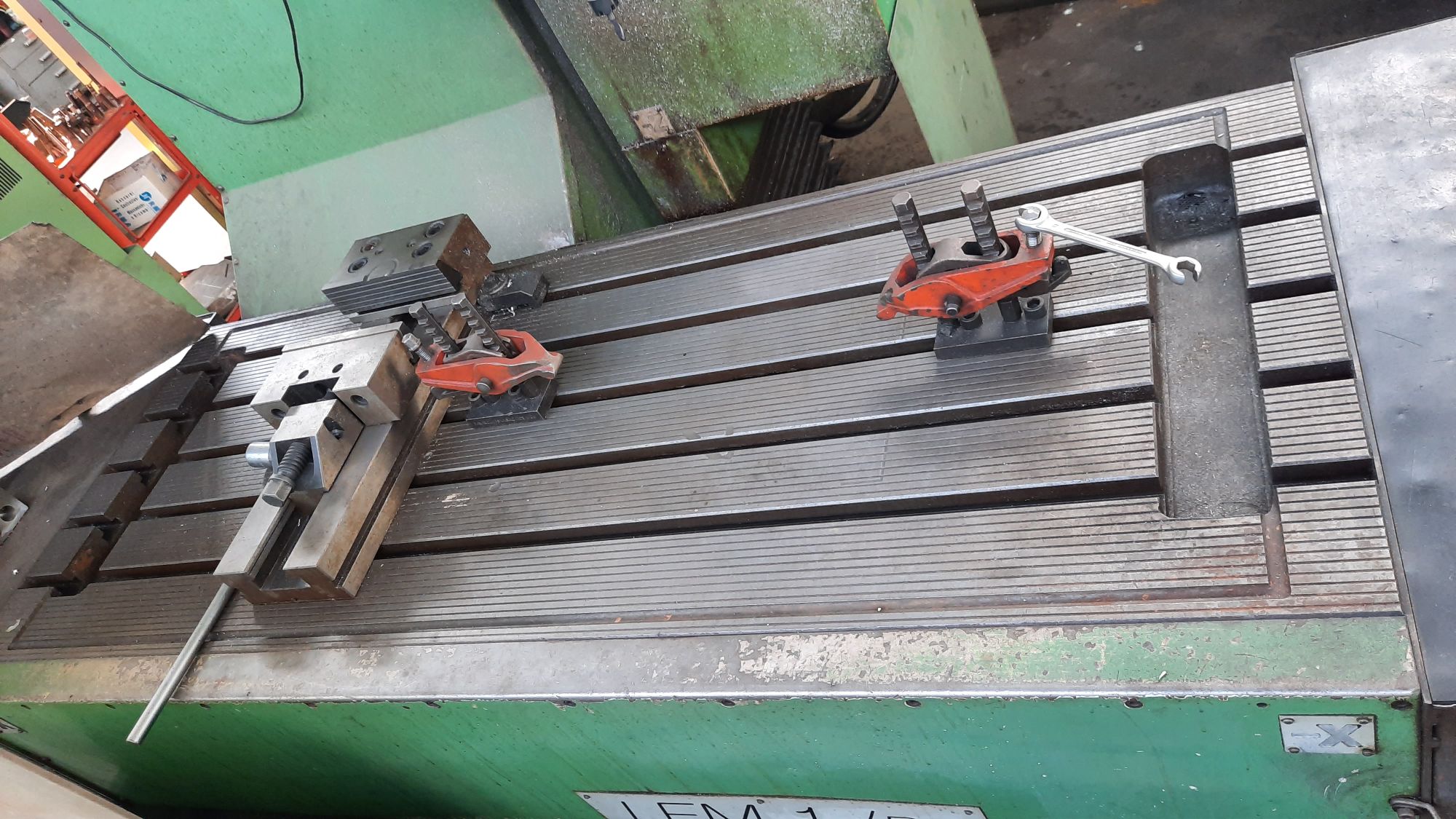 FRESA FPT LEM 1 PS CNC A BANCO FISSO USATA FRESATRICE GROSSO MACHINE TOOLS S.r.l. IVREA BUROLO MACCHINE UTENSILI USATE AA712 FRESA FPT LEM 1 PS CNC A BANCO FISSO USATA FRESATRICE GROSSO MACHINE TOOLS S.r.l. IVREA BUROLO MACCHINE UTENSILI USATE AA712