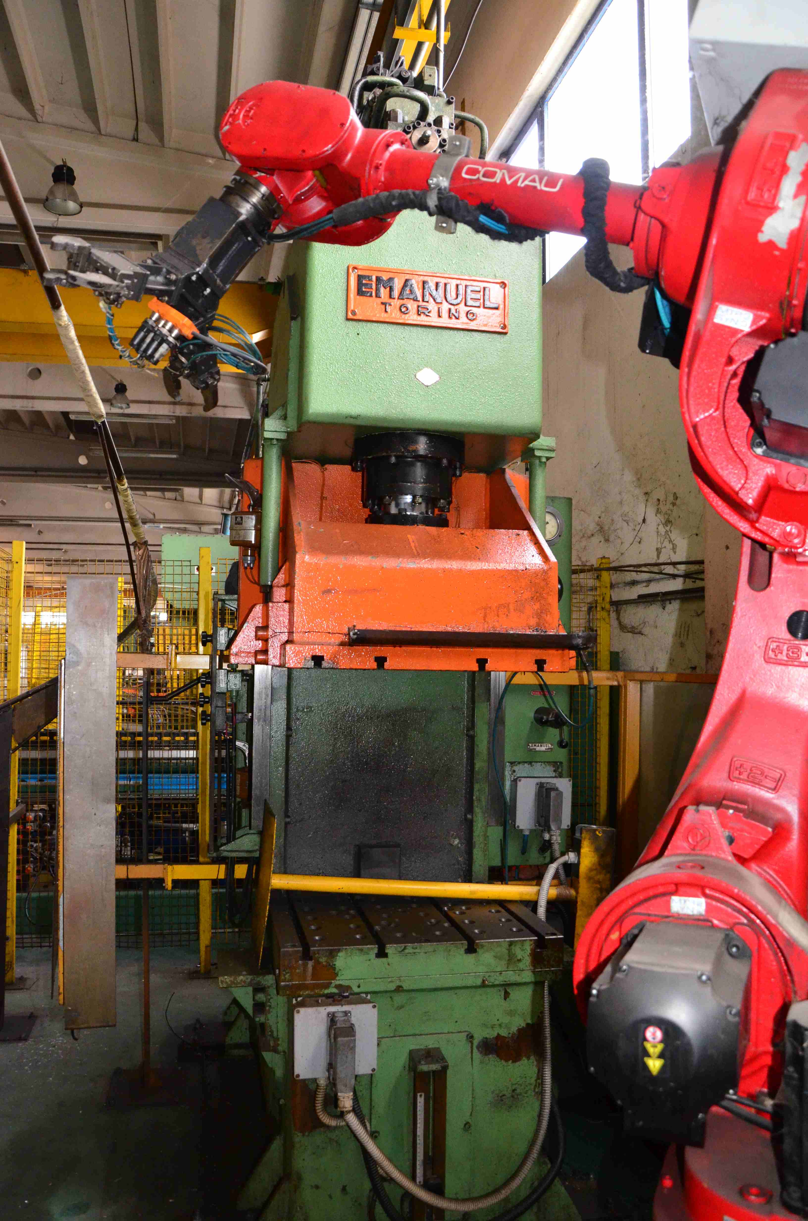 HYDRAULIC PRESS 40 TON GALDABINI USED PRESSA IDRAULICA 40 TON GALDABINI USATA HYDRAULIC PRESS 40 TON GALDABINI USED PRESSA IDRAULICA 40 TON GALDABINI USATA
