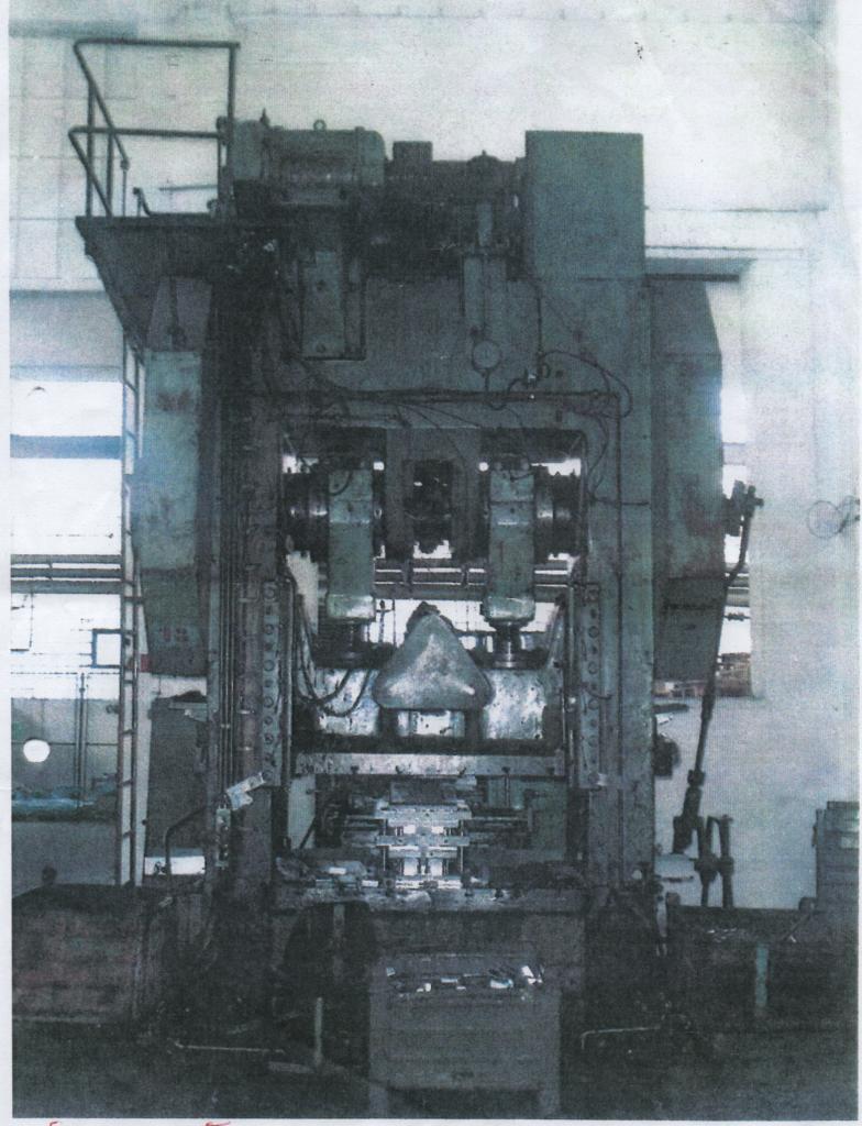 PRESS USED SEUTHE 400 Ton Meccanica