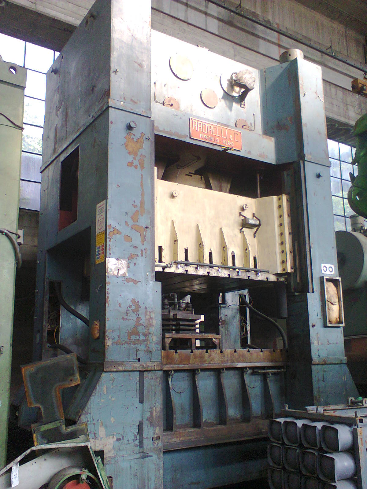 PRESSA 300 TON USATA RADAELLI PRESS ECCENTRIC 300 TON USED RADAELLI MECHANICAL STAMPING 300 TON PRESSA ECCENTRICA 300 TON USATA RADAELLI MECCANICA PRESSES 01 PRESSA 300 TON USATA RADAELLI PRESS ECCENTRIC 300 TON USED RADAELLI MECHANICAL STAMPING 300 TON PRESSA ECCENTRICA 300 TON USATA RADAELLI MECCANICA PRESSES 01