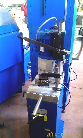 F138 SEGATRICE TAGLIO PROFILATI ALLUMINIO e PVC PORETE FINESTRE TEKNA USATA F138 SEGATRICE TAGLIO PROFILATI ALLUMINIO e PVC PORETE FINESTRE TEKNA USATA