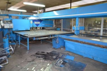 FINN-POWER 160 A LASER PUNZONATRICE