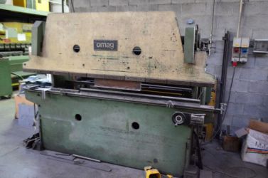 PRESSA PIEGATRICE OMAG 3020 manuale